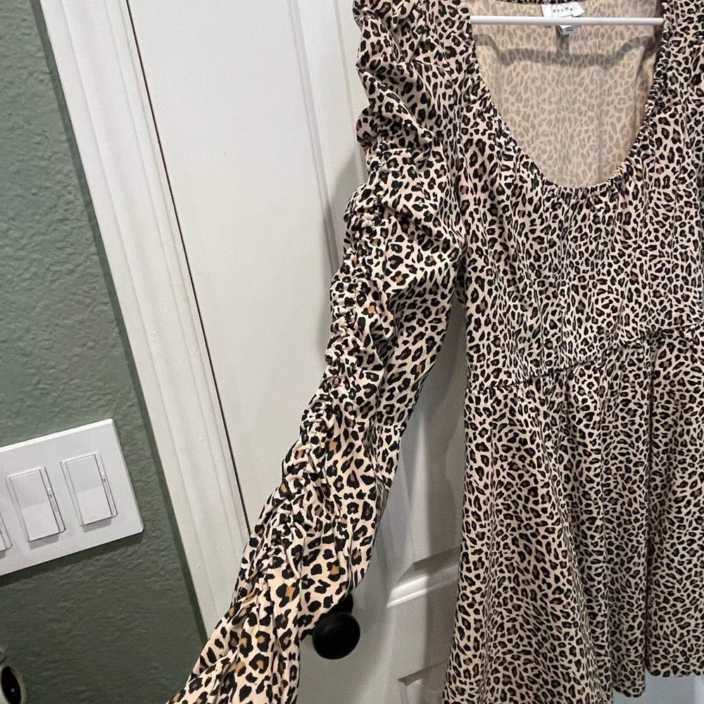 Topshop Beige and Black Leopard Print Dress
0027 - Picture 2 of 5